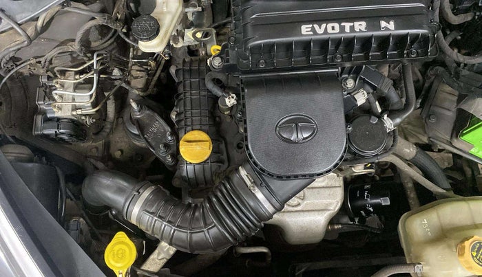 2018 Tata Tiago XZ PETROL, Petrol, Manual, 67,350 km, Engine View - Right
