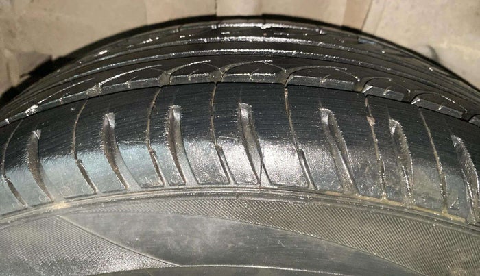 2018 Tata Tiago XZ PETROL, Petrol, Manual, 67,350 km, Right Rear Tyre Tread