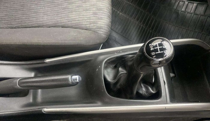 2017 Maruti Baleno DELTA DIESEL 1.3, Diesel, Manual, 85,199 km, Gear Lever
