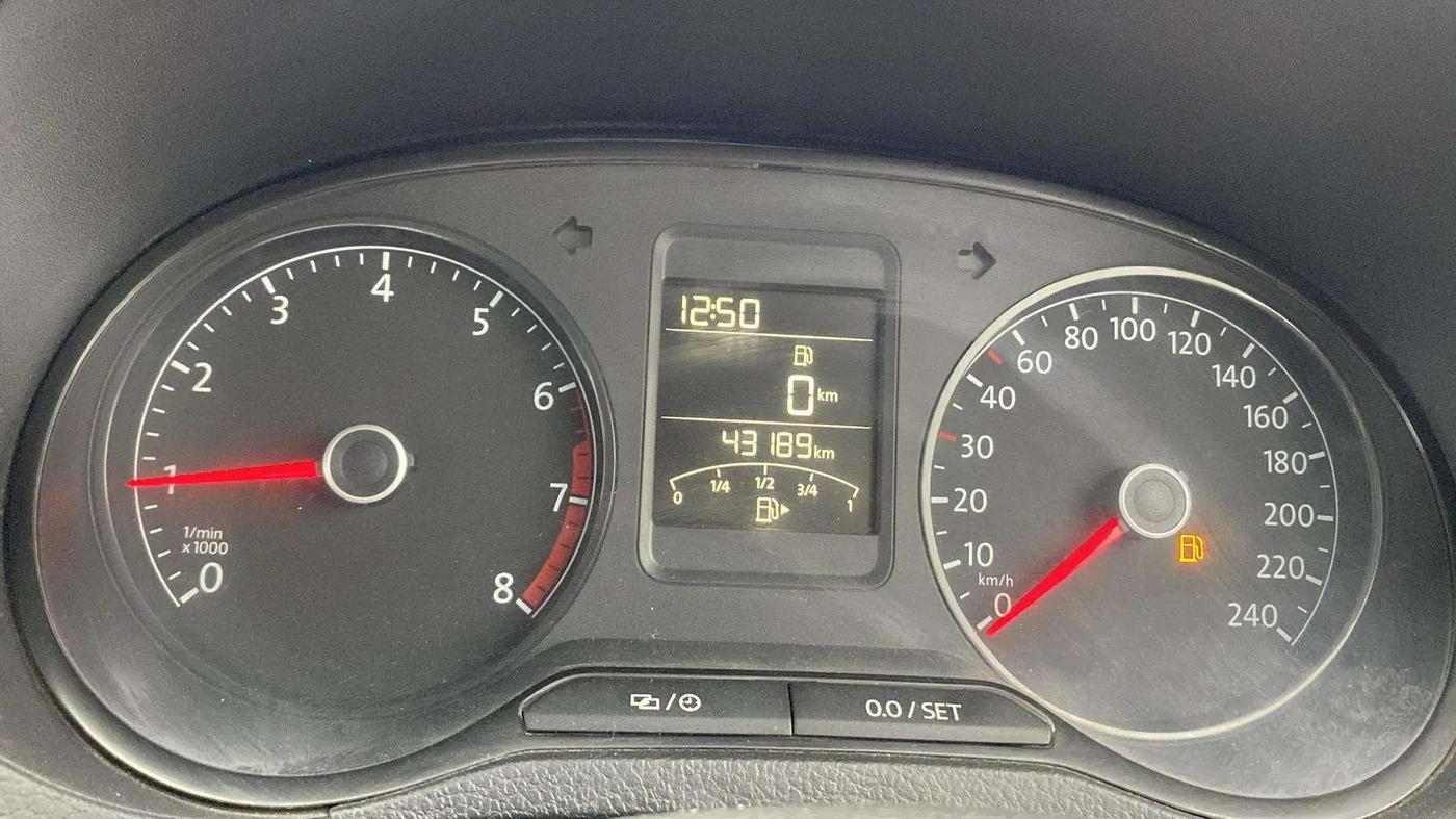 2018 Volkswagen Polo HIGHLINE PLUS 1.0 16 ALLOY, CNG, Manual, 43,183 km, Odometer Image