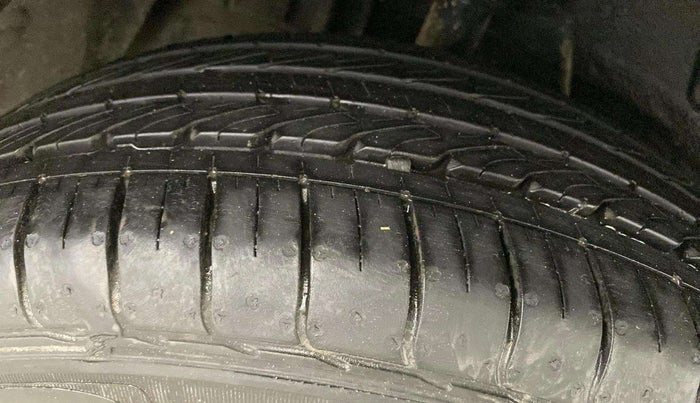 2023 Tata NEXON XM SUNROOF PETROL, Petrol, Manual, 12,956 km, Right Rear Tyre Tread