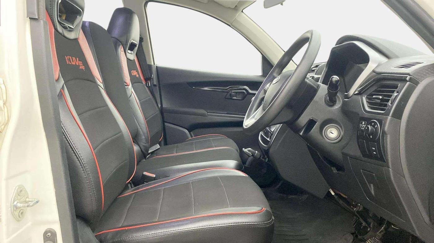 2018 Mahindra KUV 100 NXT K8 P 6 STR, Petrol, Manual, 31,210 km, Right Side Front Door Cabin