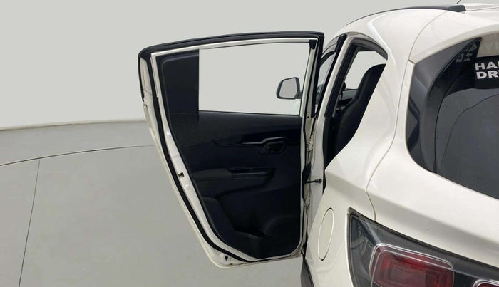 2018 Mahindra KUV 100 NXT K8 P 6 STR, Petrol, Manual, 31,210 km, LHS Rear Door