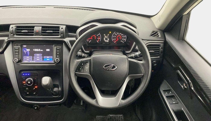 2018 Mahindra KUV 100 NXT K8 P 6 STR, Petrol, Manual, 31,210 km, Steering Wheel Close Up