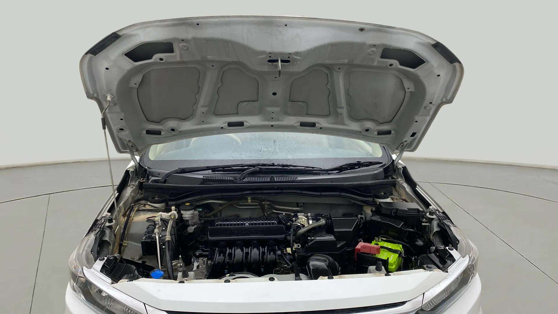 Engine-Full-View-With-Bonnet-Open-13
