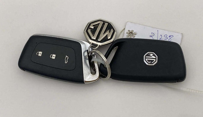 2021 MG HECTOR SHARP 1.5 PETROL CVT, Petrol, Automatic, 62,000 km, Key Close Up