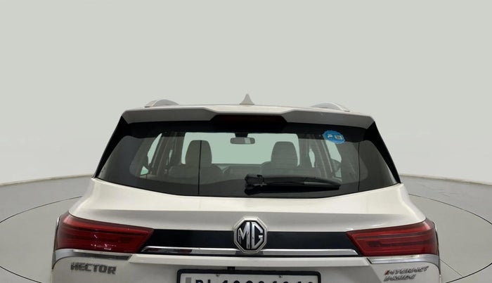 2021 MG HECTOR SHARP 1.5 PETROL CVT, Petrol, Automatic, 62,000 km, Rear Windshield