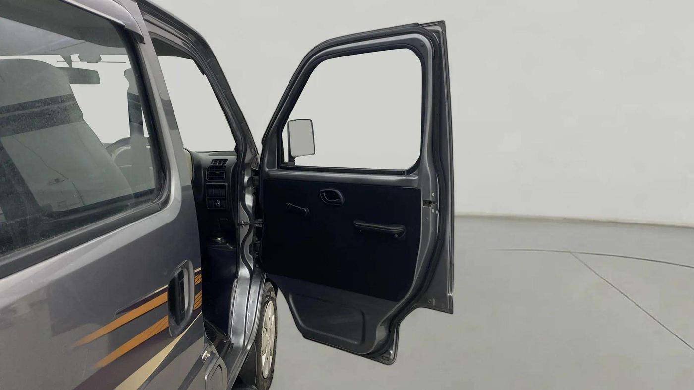2017 Maruti Eeco 5 STR WITH A/C+HTR, Petrol, Manual, 64,439 km, RHS Front Door