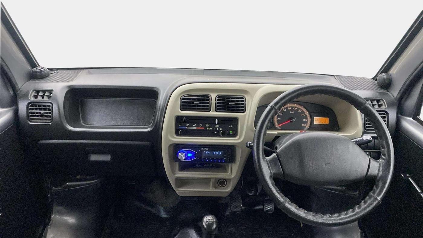 2017 Maruti Eeco 5 STR WITH A/C+HTR, Petrol, Manual, 64,439 km, Dashboard