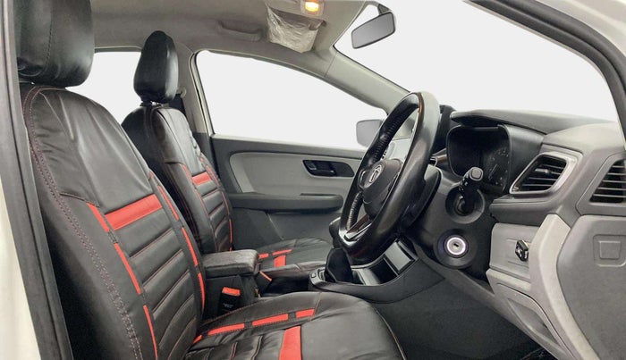 2020 Tata ALTROZ XE PETROL, CNG, Manual, 75,236 km, Right Side Front Door Cabin