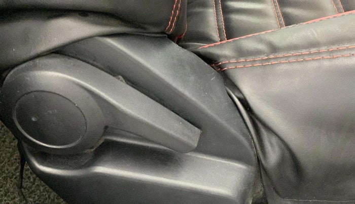 2020 Tata ALTROZ XE PETROL, CNG, Manual, 75,236 km, Driver Side Adjustment Panel
