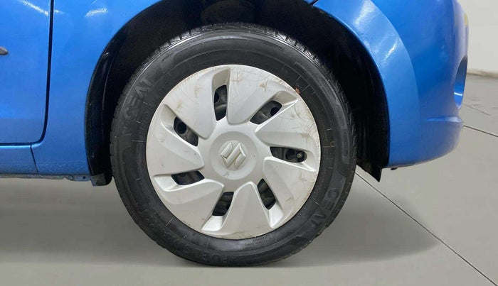 2014 Maruti Celerio VXI, Petrol, Manual, 83,705 km, Right Front Wheel