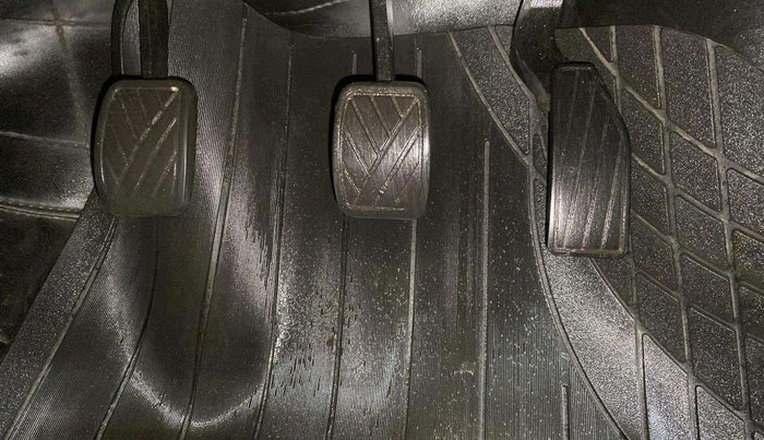 2014 Maruti Celerio VXI, Petrol, Manual, 83,705 km, Pedals
