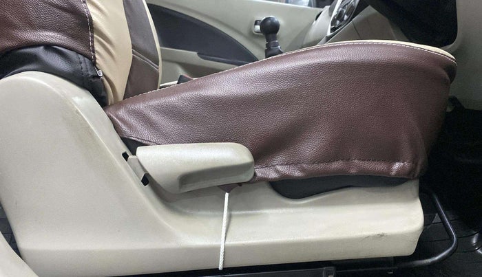 2014 Maruti Celerio VXI, Petrol, Manual, 83,705 km, Driver Side Adjustment Panel