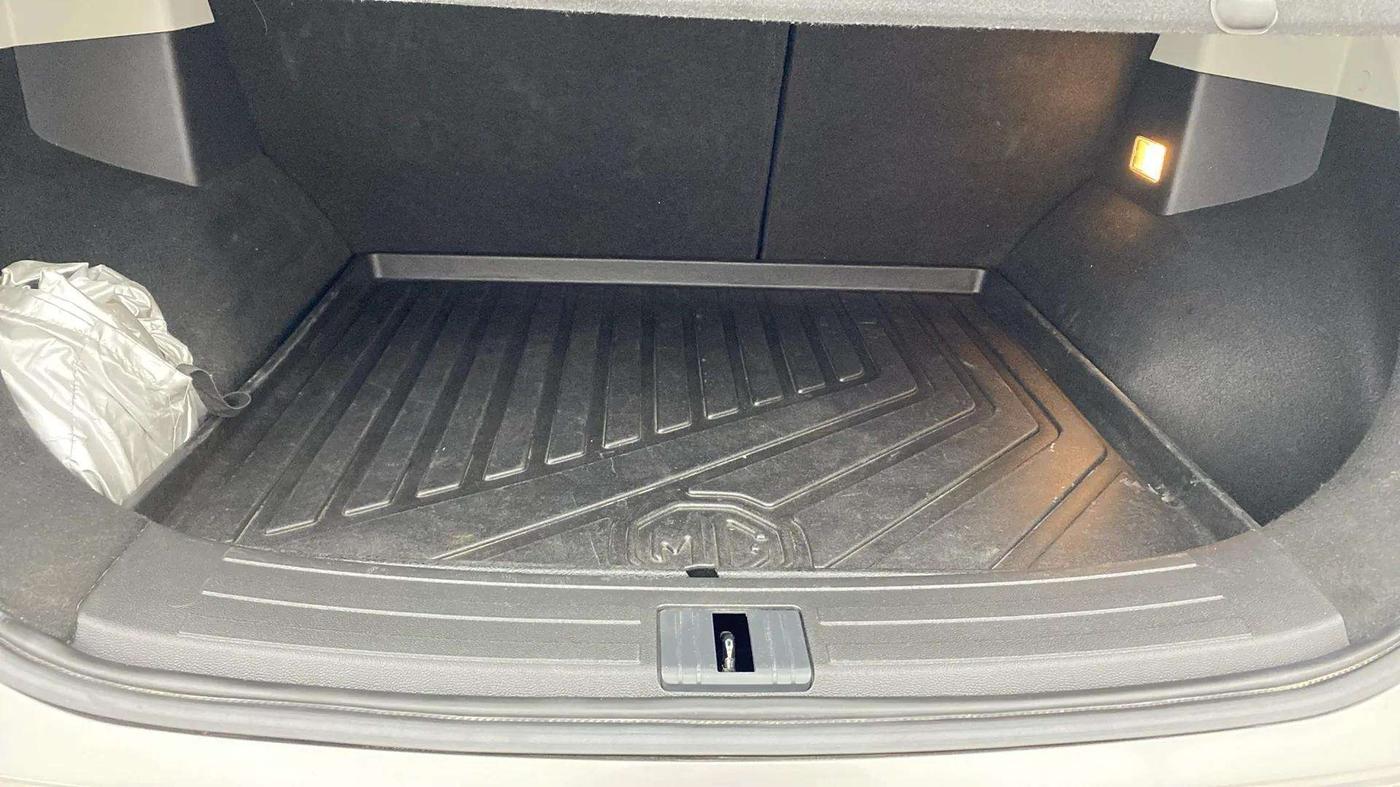 2022 MG ASTOR SAVVY 1.5 CVT, Petrol, Automatic, 36,626 km, Boot Inside