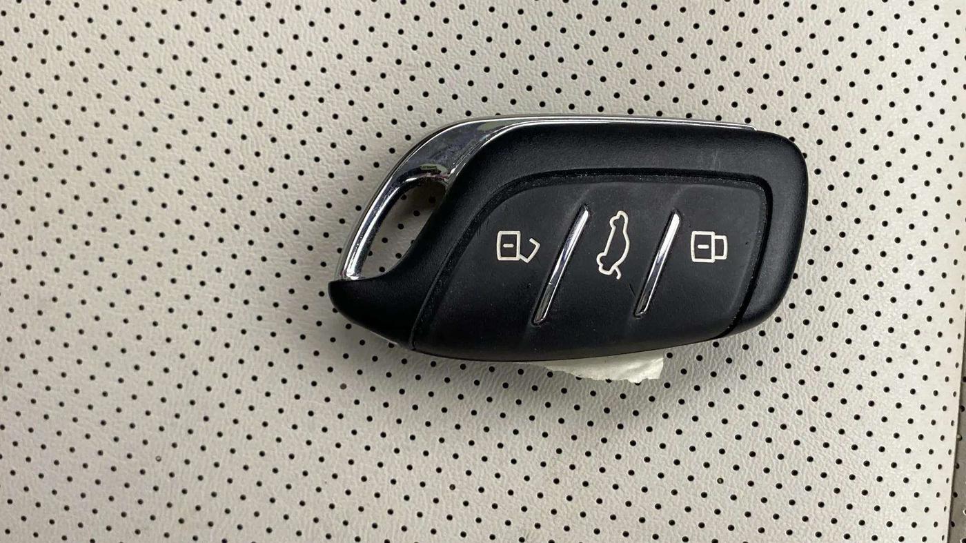 2022 MG ASTOR SAVVY 1.5 CVT, Petrol, Automatic, 36,626 km, Key Close Up
