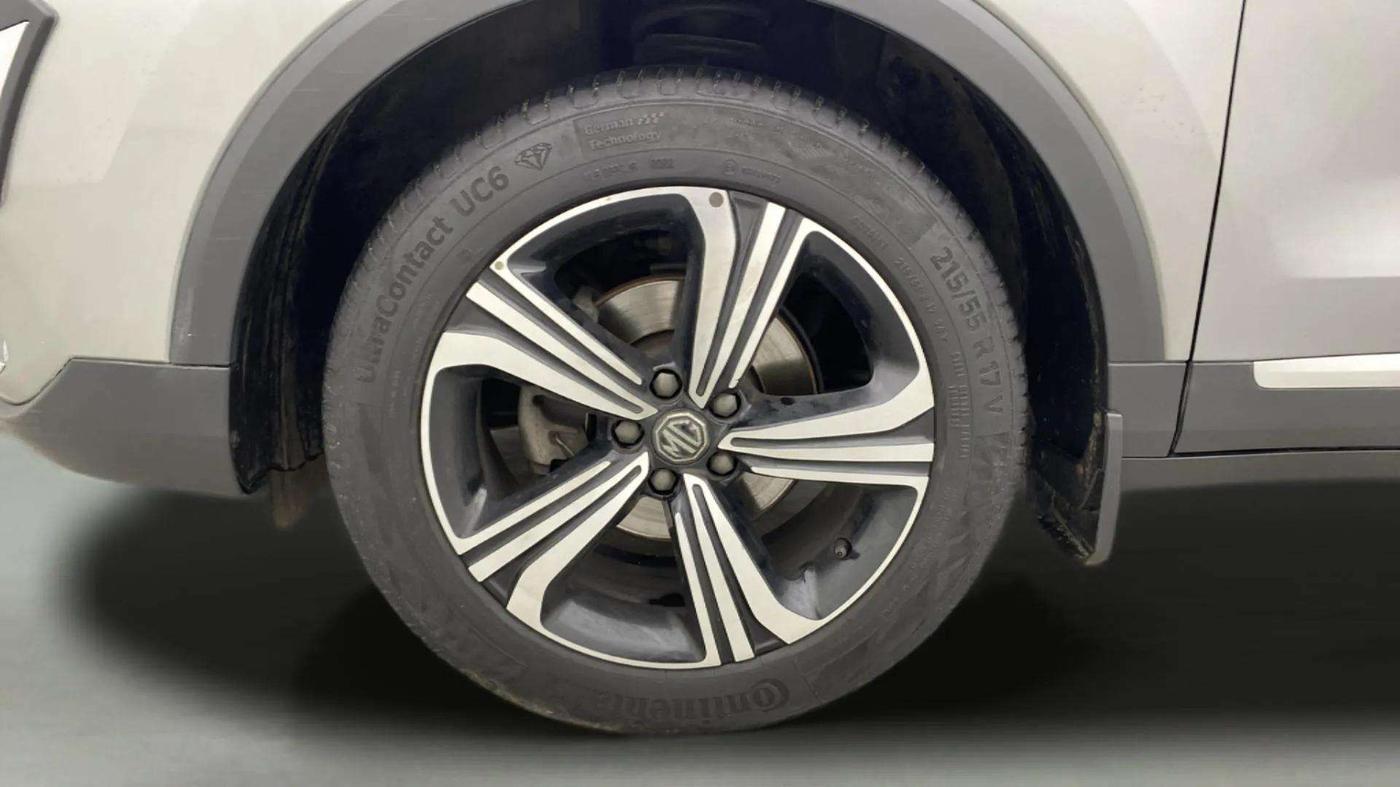 2022 MG ASTOR SAVVY 1.5 CVT, Petrol, Automatic, 36,626 km, Left Front Wheel
