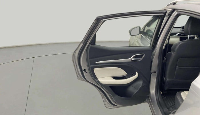 2022 MG ASTOR SAVVY 1.5 CVT, Petrol, Automatic, 36,526 km, LHS Rear Door