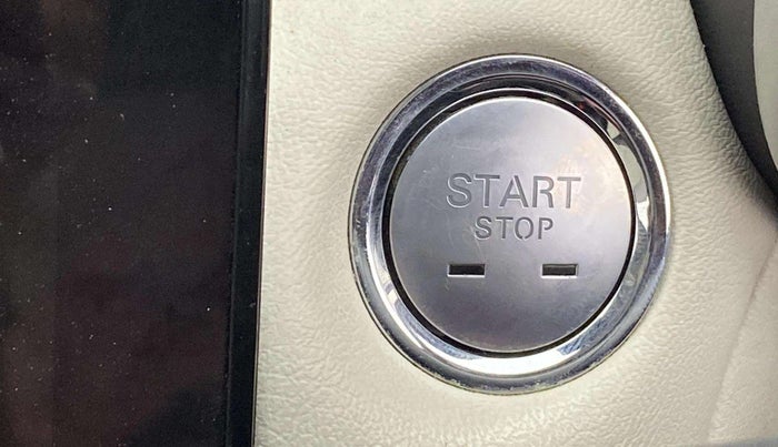 2022 MG ASTOR SAVVY 1.5 CVT, Petrol, Automatic, 36,526 km, Keyless Start/ Stop Button
