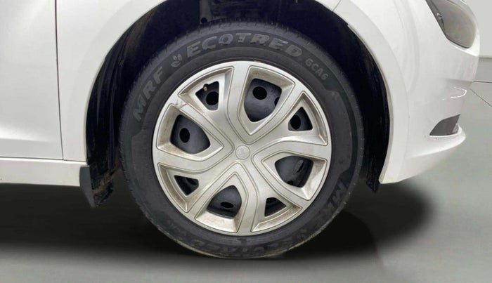 2024 Tata ALTROZ XM PLUS PETROL, Petrol, Manual, 10,162 km, Right Front Wheel