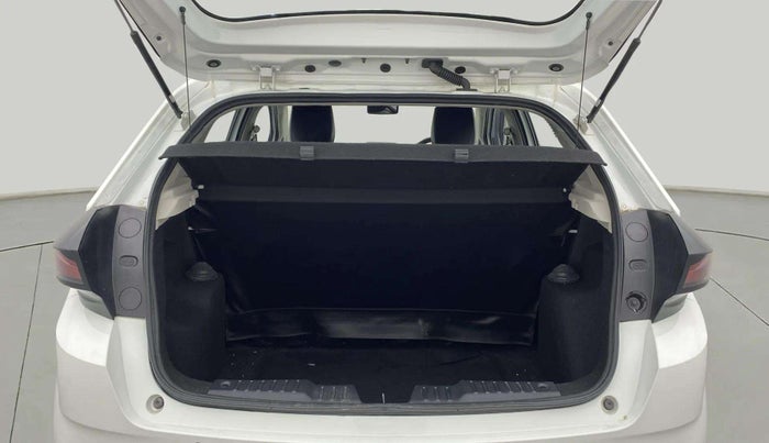 2024 Tata ALTROZ XM PLUS PETROL, Petrol, Manual, 10,162 km, Boot Open Zoomed View
