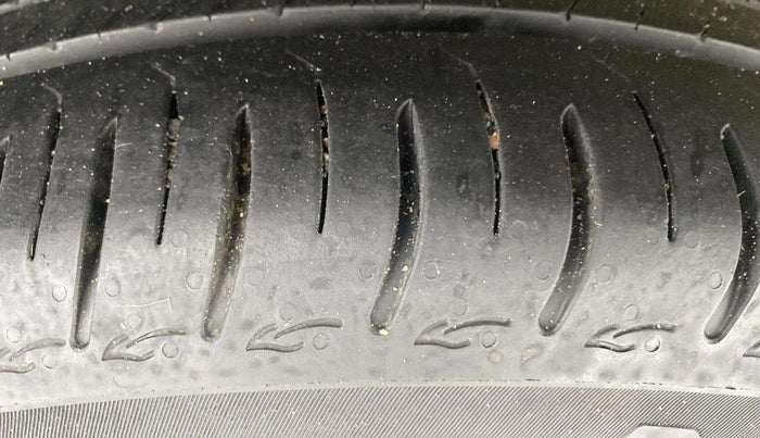 2024 Tata ALTROZ XM PLUS PETROL, Petrol, Manual, 10,162 km, Right Rear Tyre Tread