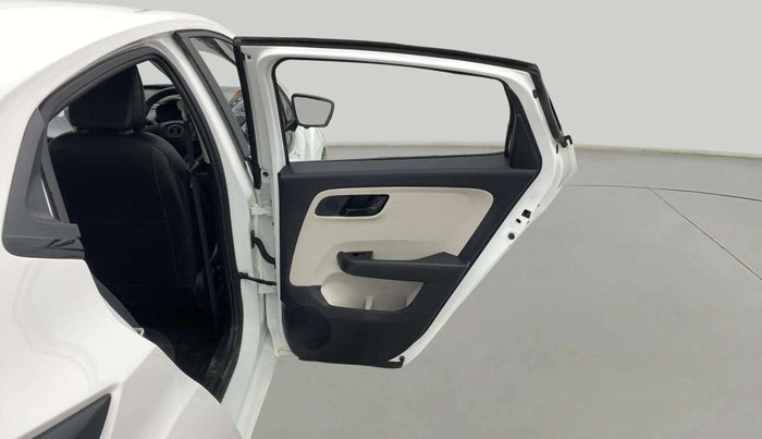 2024 Tata ALTROZ XM PLUS PETROL, Petrol, Manual, 10,162 km, RHS Rear Door