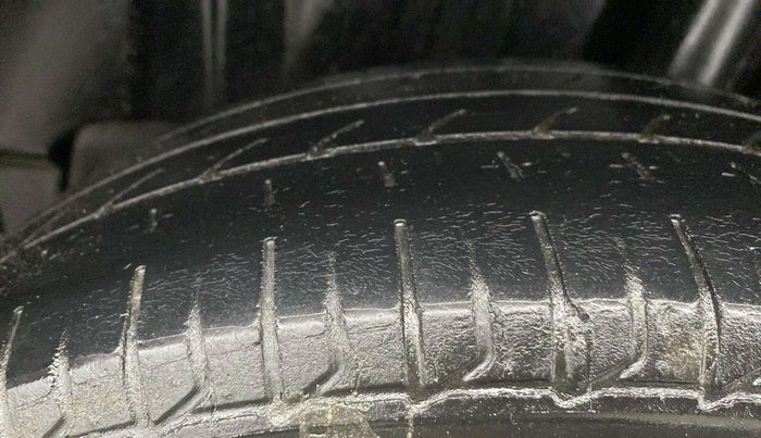 2022 Maruti Baleno DELTA PETROL 1.2, Petrol, Manual, 22,825 km, Left Rear Tyre Tread
