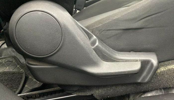 2022 Maruti Baleno DELTA PETROL 1.2, Petrol, Manual, 22,825 km, Driver Side Adjustment Panel