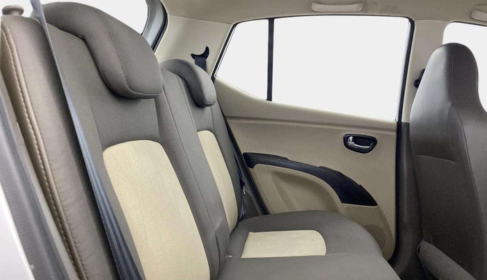 2013 Hyundai i10 SPORTZ 1.2 AT, Petrol, Automatic, 27,306 km, Right Side Rear Door Cabin
