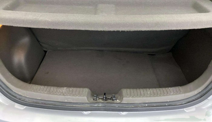 2013 Hyundai i10 SPORTZ 1.2 AT, Petrol, Automatic, 27,306 km, Boot Open Zoomed View