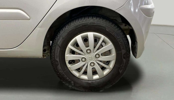 2013 Hyundai i10 SPORTZ 1.2 AT, Petrol, Automatic, 27,306 km, Left Rear Wheel