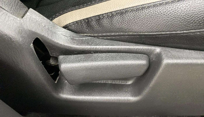 2017 Maruti Alto K10 VXI (O), Petrol, Manual, 35,543 km, Driver Side Adjustment Panel