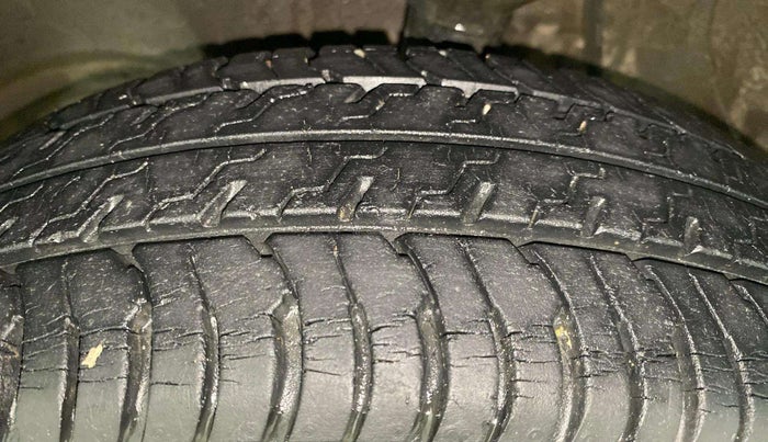 2017 Maruti Alto K10 VXI (O), Petrol, Manual, 35,543 km, Left Front Tyre Tread