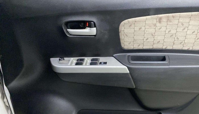 2015 Maruti Wagon R 1.0 VXI, Petrol, Manual, 53,763 km, Driver Side Door Panels Control