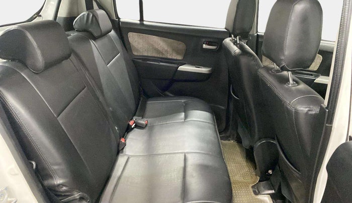 2015 Maruti Wagon R 1.0 VXI, Petrol, Manual, 53,763 km, Right Side Rear Door Cabin