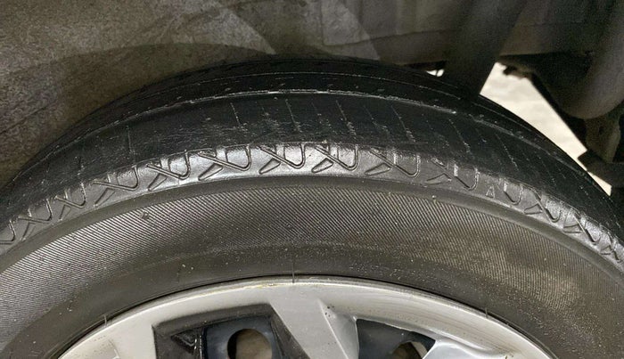 2015 Maruti Wagon R 1.0 VXI, Petrol, Manual, 53,763 km, Left Rear Tyre Tread