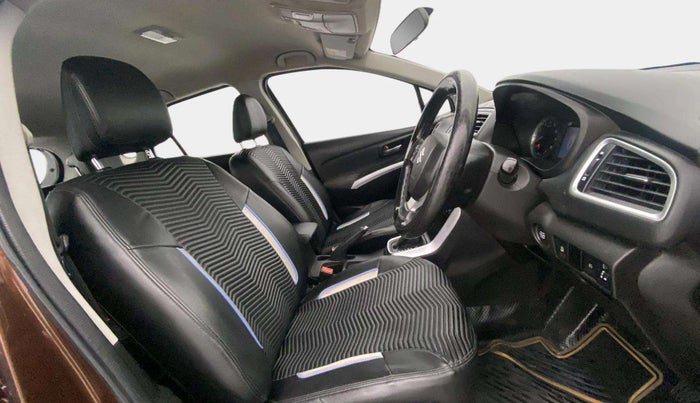 2020 Maruti S Cross ZETA AT 1.5, Petrol, Automatic, 80,983 km, Right Side Front Door Cabin