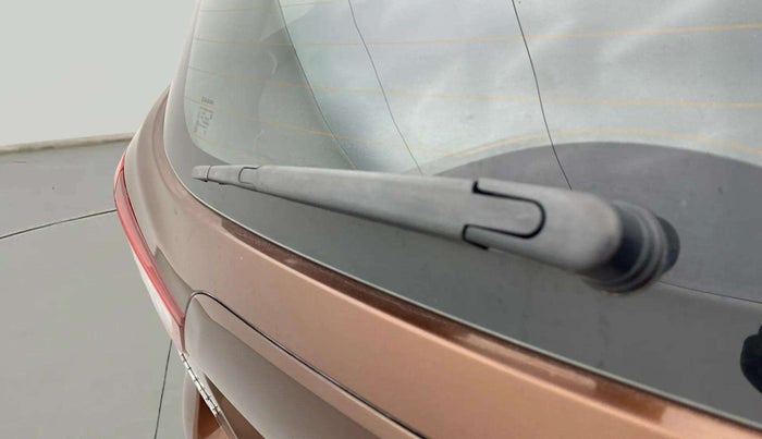 2020 Maruti S Cross ZETA AT 1.5, Petrol, Automatic, 80,983 km, Rear Wiper