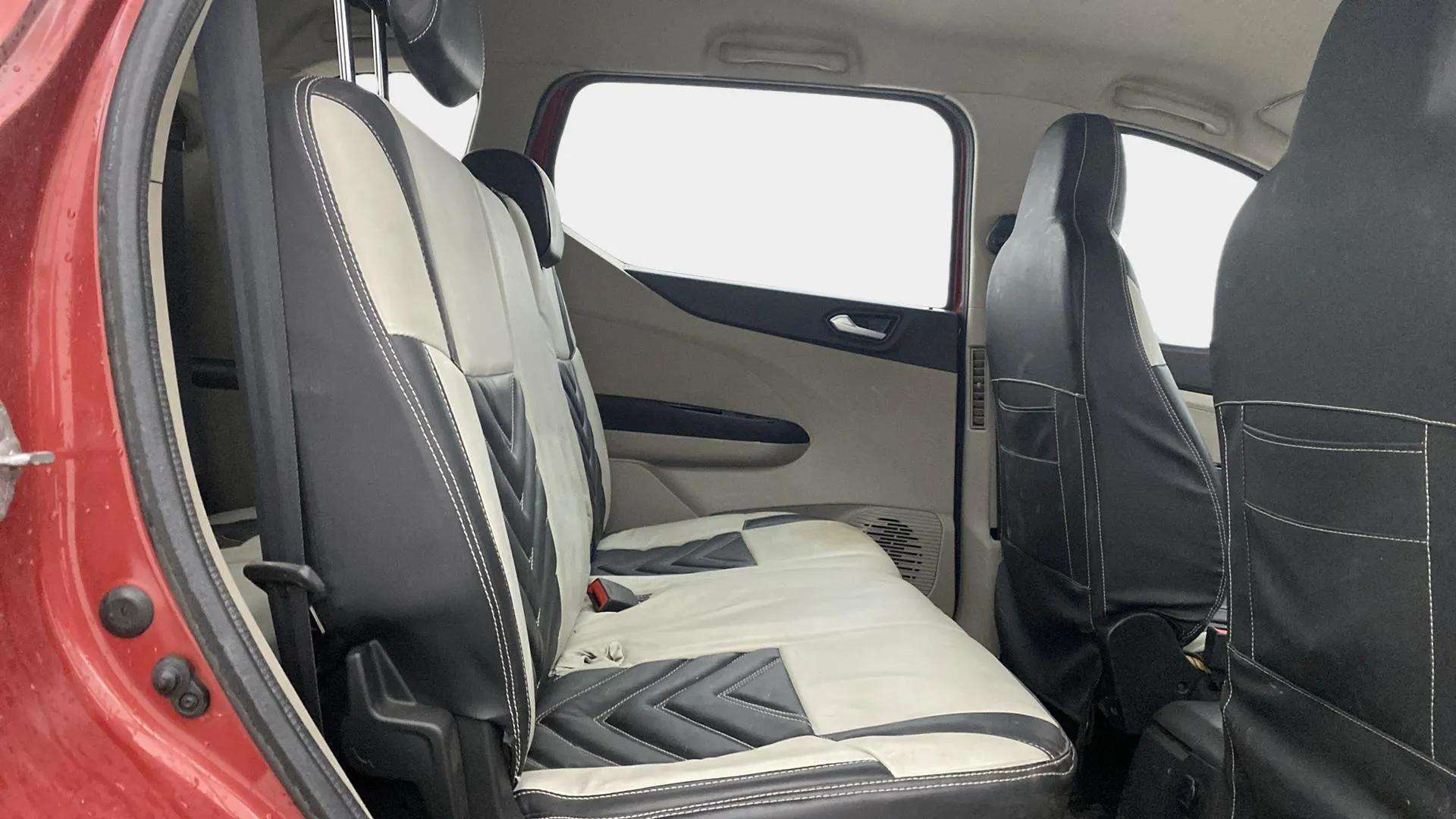 Rear-Cabin-View