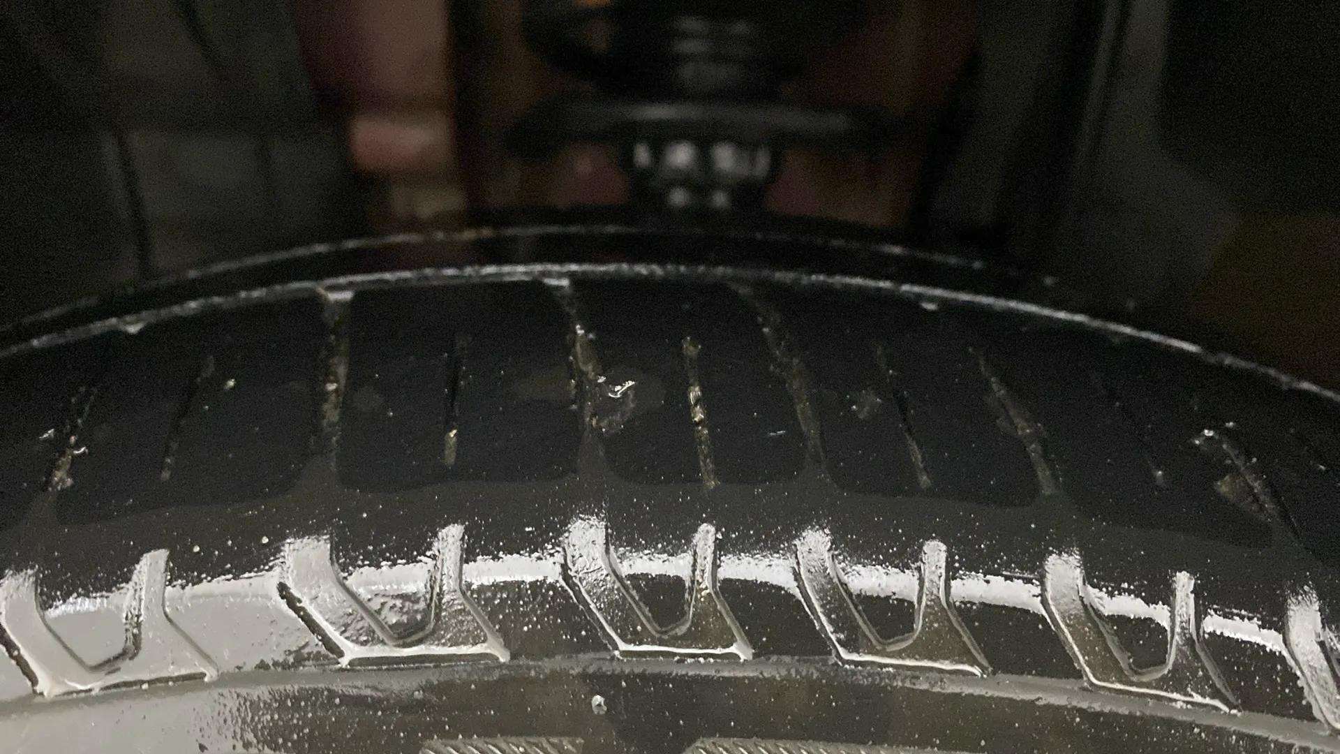 LHS-Front-Tyre-Tread-20