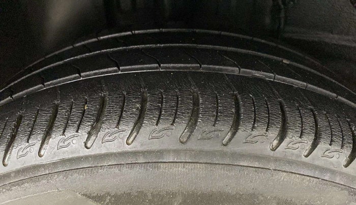 2021 Tata ALTROZ XZ PETROL, Petrol, Manual, 42,250 km, Right Rear Tyre Tread