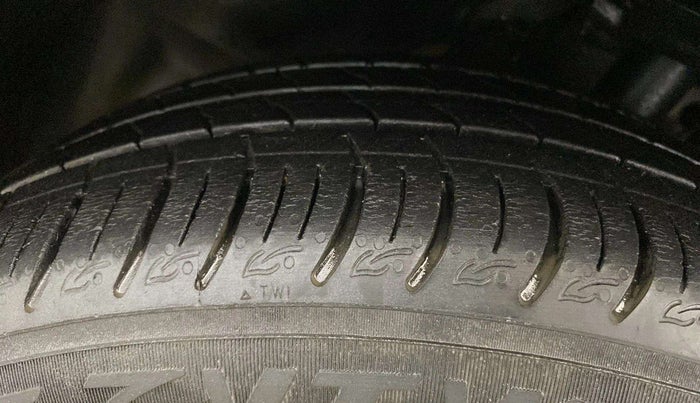 2021 Tata ALTROZ XZ PETROL, Petrol, Manual, 42,250 km, Left Front Tyre Tread
