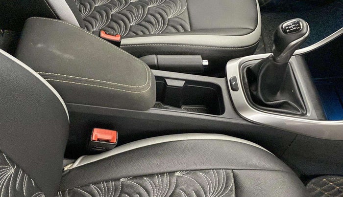 2021 Tata ALTROZ XZ PETROL, Petrol, Manual, 42,250 km, Gear Lever