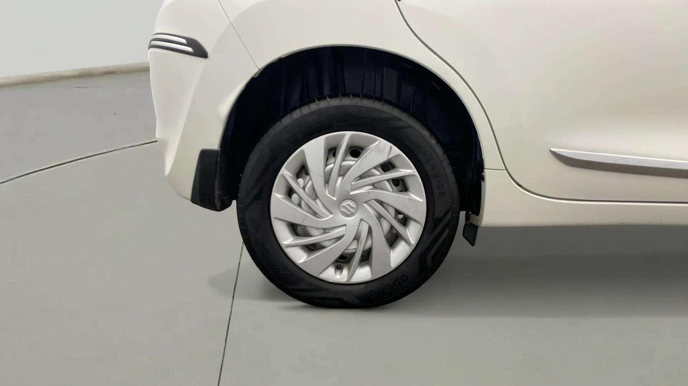 2023 Maruti Baleno SIGMA PETROL 1.2, Petrol, Manual, 39,611 km, Right Rear Wheel