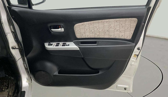 2016 Maruti Wagon R 1.0 VXI, Petrol, Manual, 18,571 km, Driver Side Door Panels Control