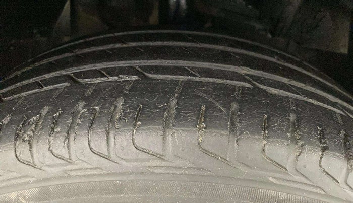 2019 Tata NEXON XMA PETROL, Petrol, Automatic, 55,230 km, Right Front Tyre Tread