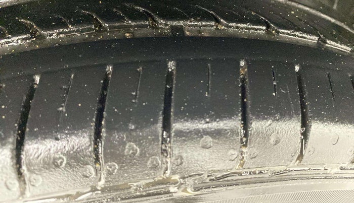 2019 Maruti Dzire ZXI AMT, Petrol, Automatic, 47,714 km, Right Rear Tyre Tread