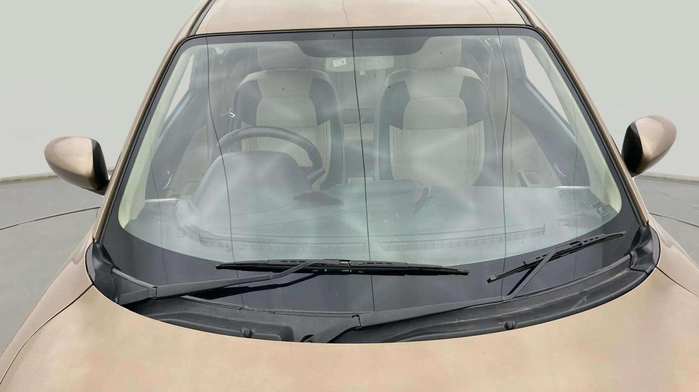 2019 Maruti Dzire ZXI AMT, Petrol, Automatic, 47,814 km, Front Windshield