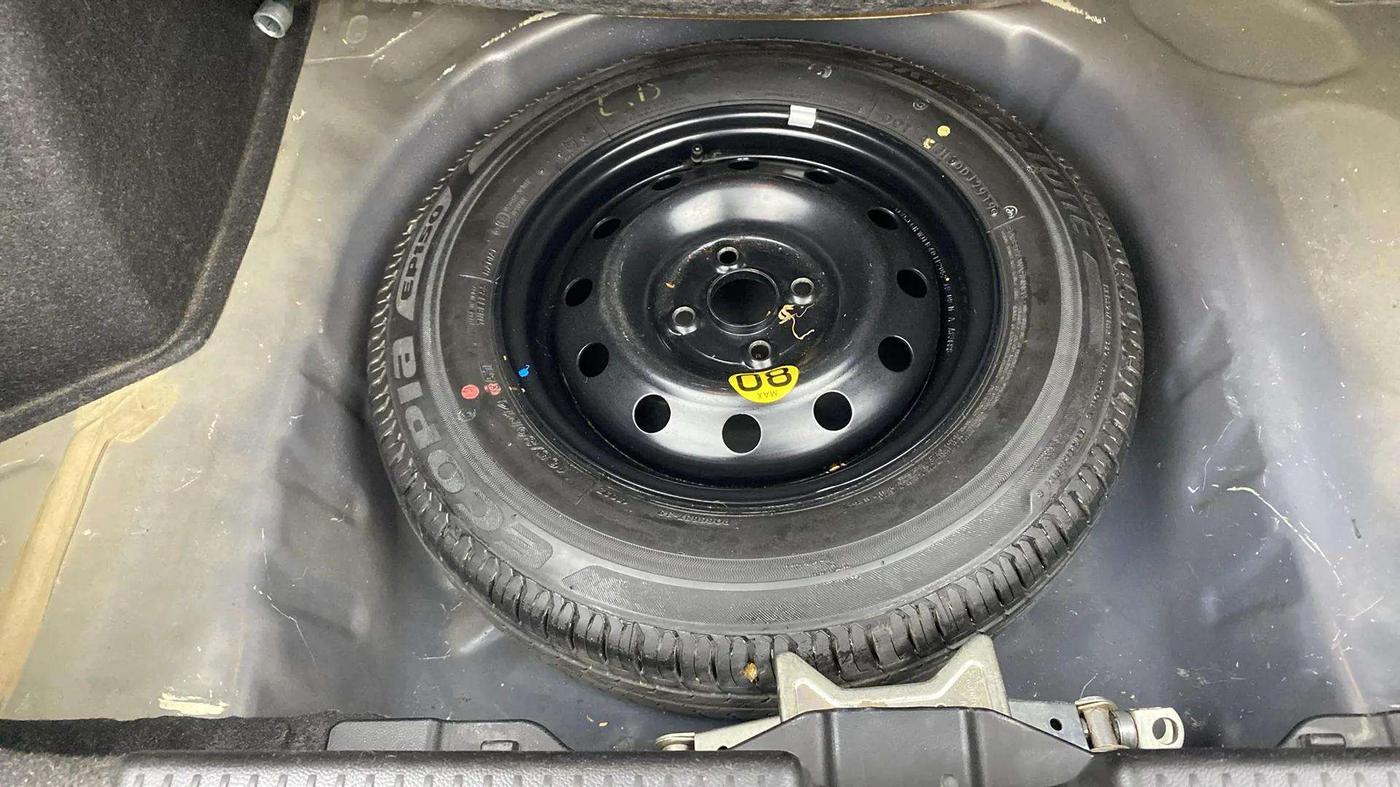 2019 Maruti Dzire ZXI AMT, Petrol, Automatic, 47,814 km, Spare Tyre